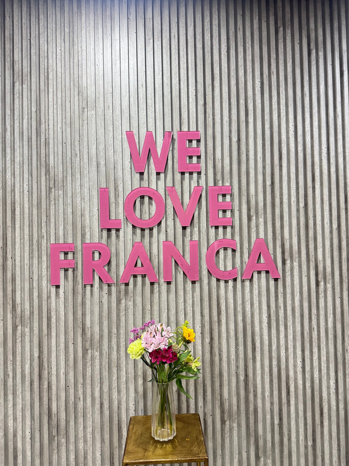 Florero rayas y curvas